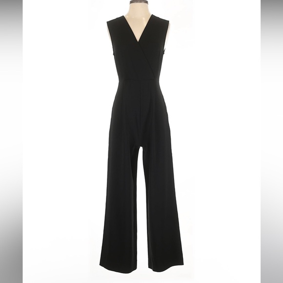Diane Von Furstenberg Black Jumpsuit, Size 6 - Picture 1 of 2
